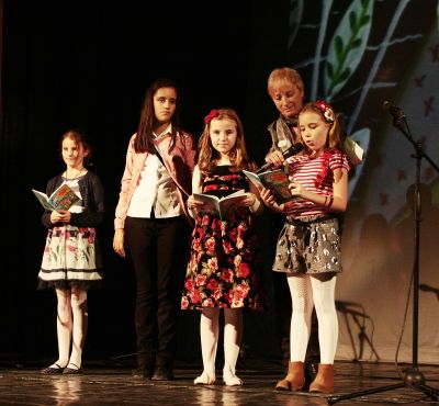 Спектакъл НАСЛЕДНИЦИ. С песен и любов за Нина Матева 14